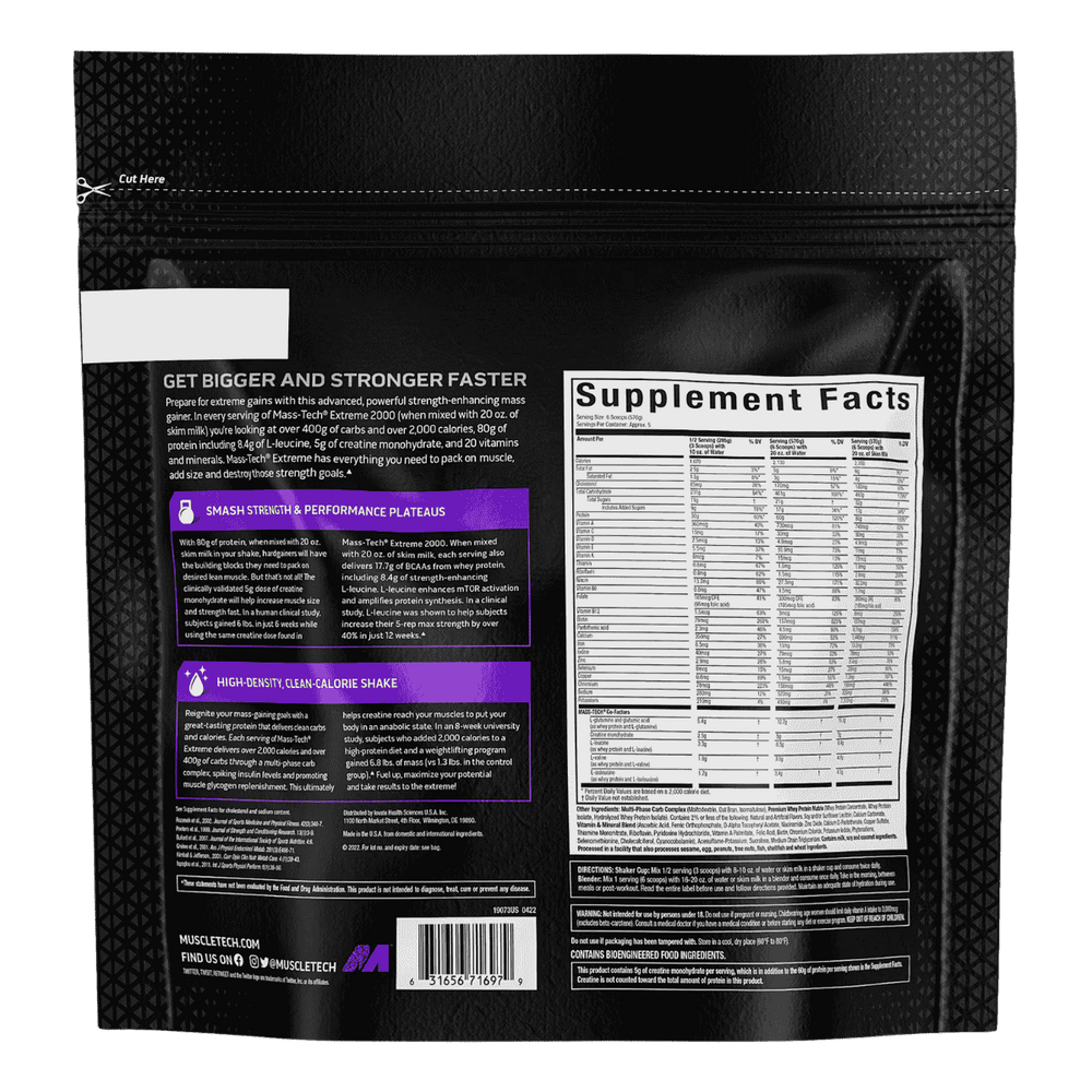 Tabla nutricional de Mass-Tech Extreme 2000, mostrando su masivo aporte de calorías, proteína y carbohidratos.